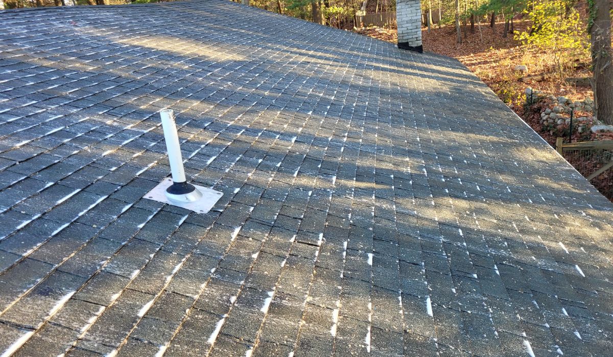 Roof Cleaning in Lynnfield MA,